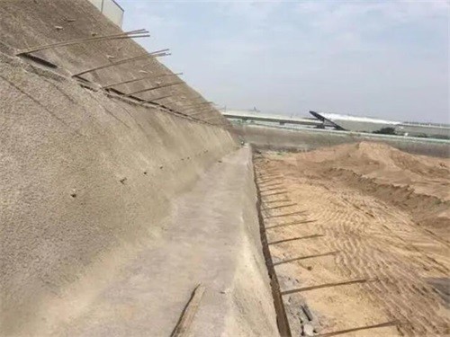 环翠河道边坡加固